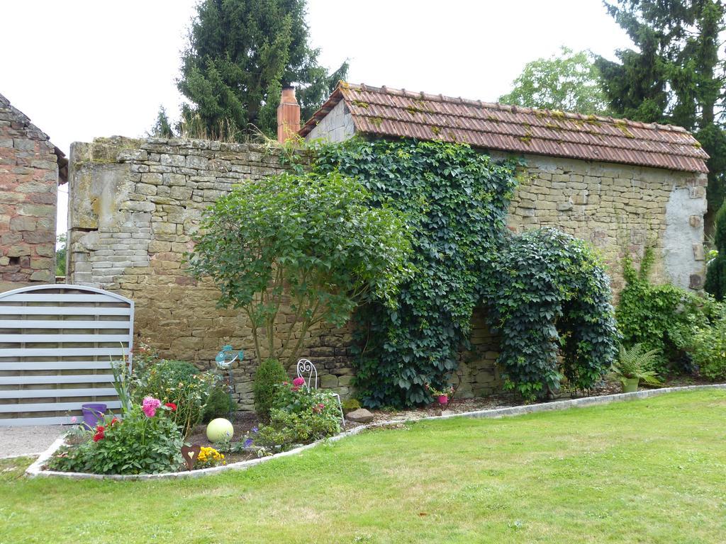 La Santijohannaise Saint-Jean-Kourtzerode Luaran gambar